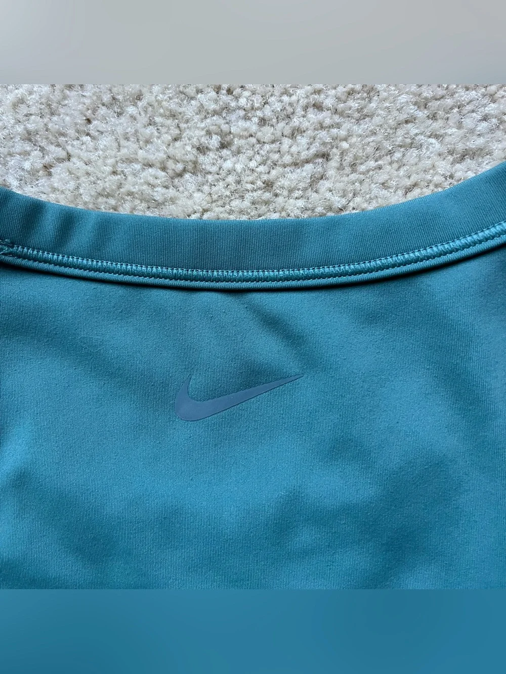 NIKE One Dri-Fit Women's Green Cropped Racerback Tank Top - Size XL - VGUC